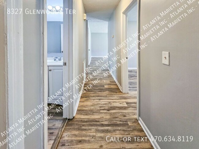 Building Photo - 8327 Glenwoods Terrace