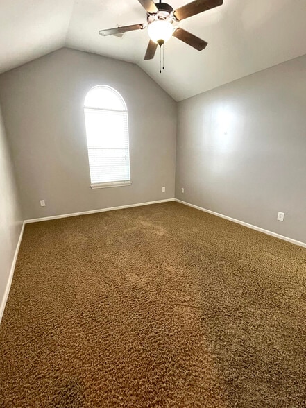 Building Photo - 12766 Walker Ave