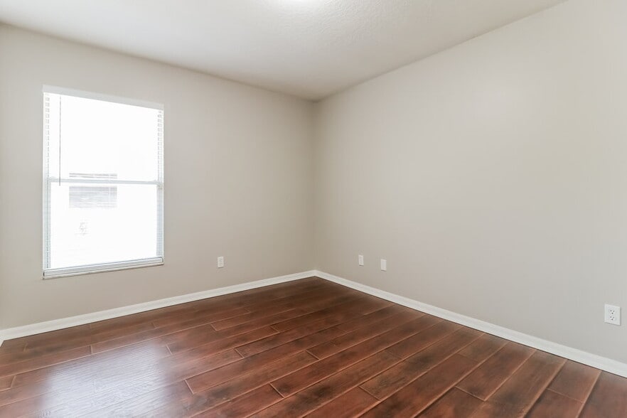 Building Photo - 14909 Stag Creek Cir