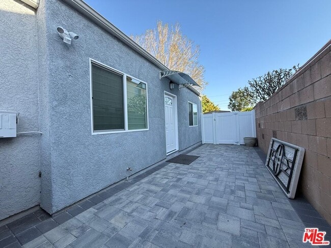 Building Photo - 15916 Bahama St