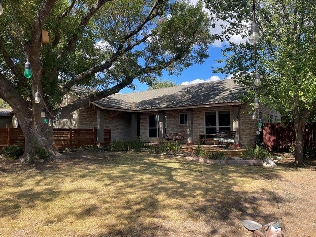 Primary Photo - 2404 N Shields Dr