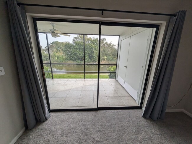 Building Photo - Fairview Vista Point 2 Bed / 2 Bath