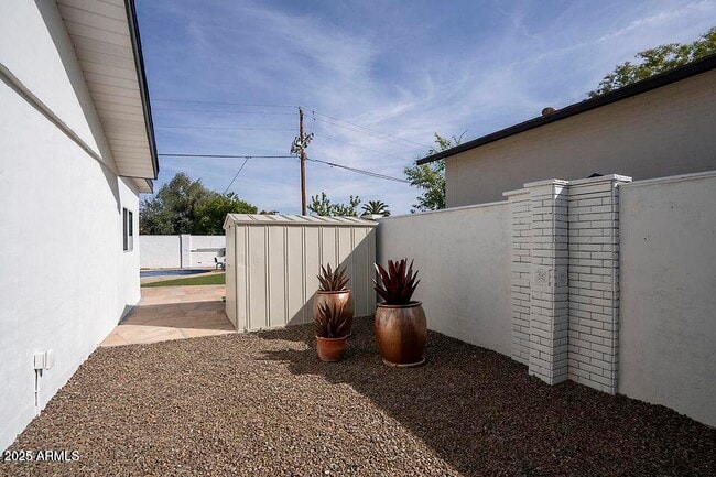 Building Photo - 6325 N 83rd Pl