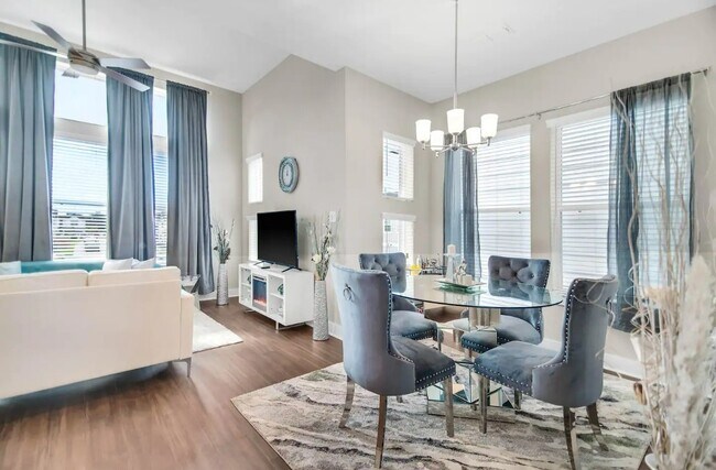 Building Photo - 703 Strawberry Pines Ct