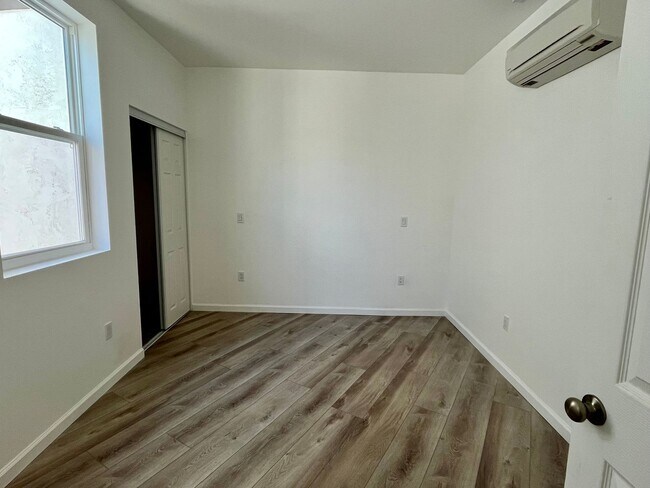 Building Photo - New 3 Bedrooms 2 Baths Apt. in Kensington