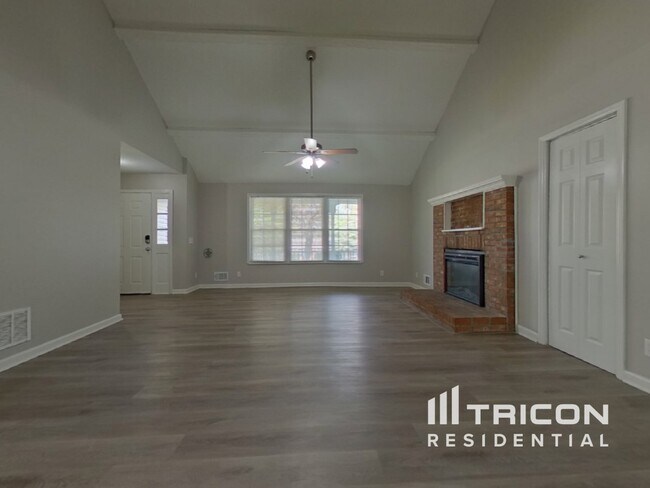Building Photo - 228 Seton Hall Dr