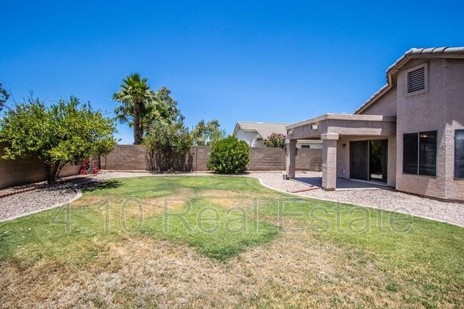 Building Photo - 4650 S Greythorne Way