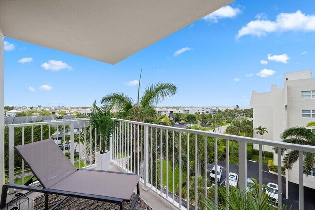 Building Photo - 3540 S Ocean Blvd