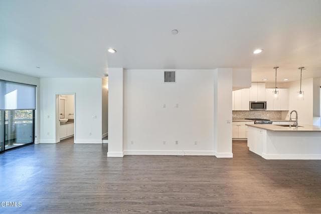 Building Photo - 4201 Pennsylvania Ave