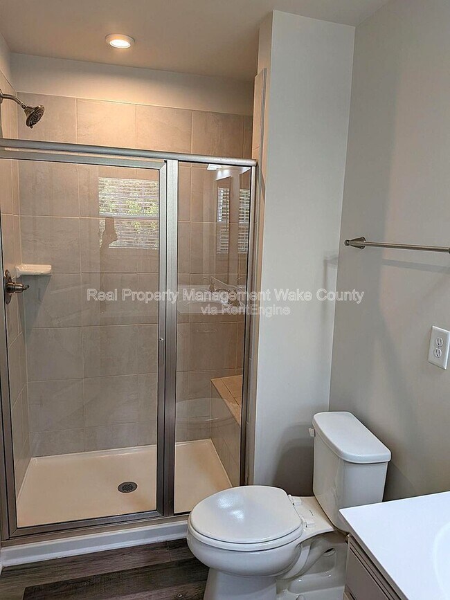 Building Photo - 6608 Pathfinder Wy