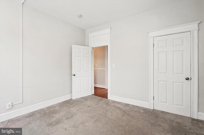 Building Photo - 150 Seaton Pl NW