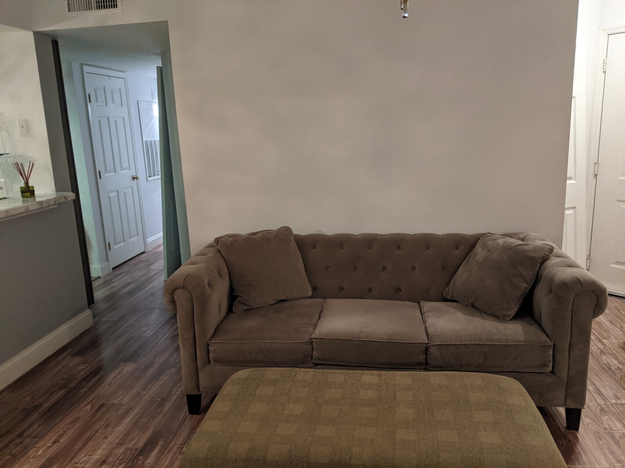 Building Photo - 850 S Tamiami Trl