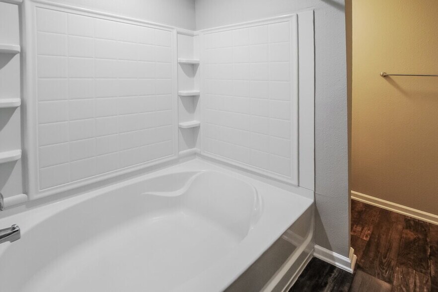 Building Photo - 509 Ashby Lndg Wy