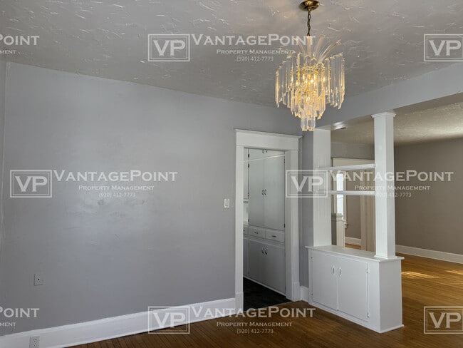 Building Photo - 722 Bond St