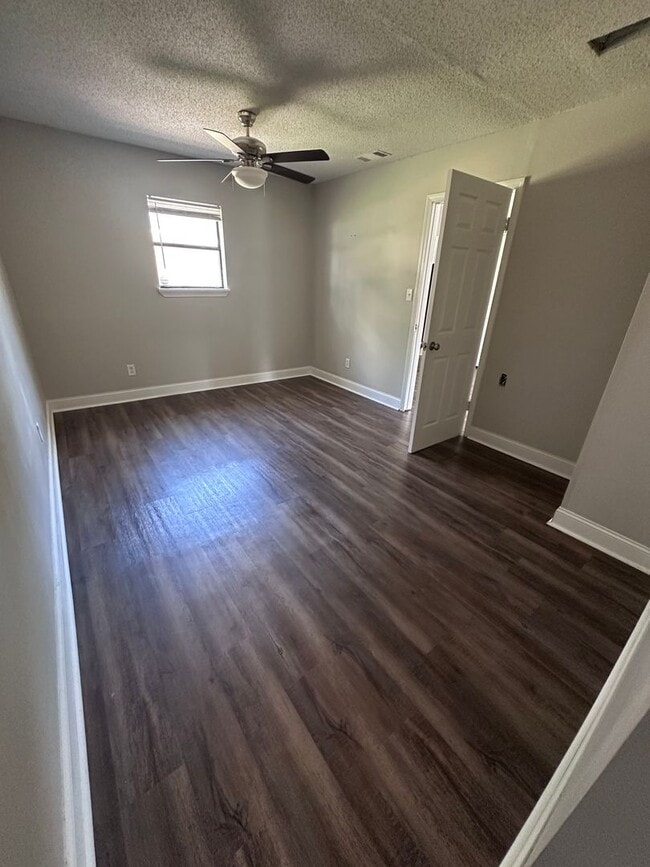 Building Photo - 1507c O'Neal Dr