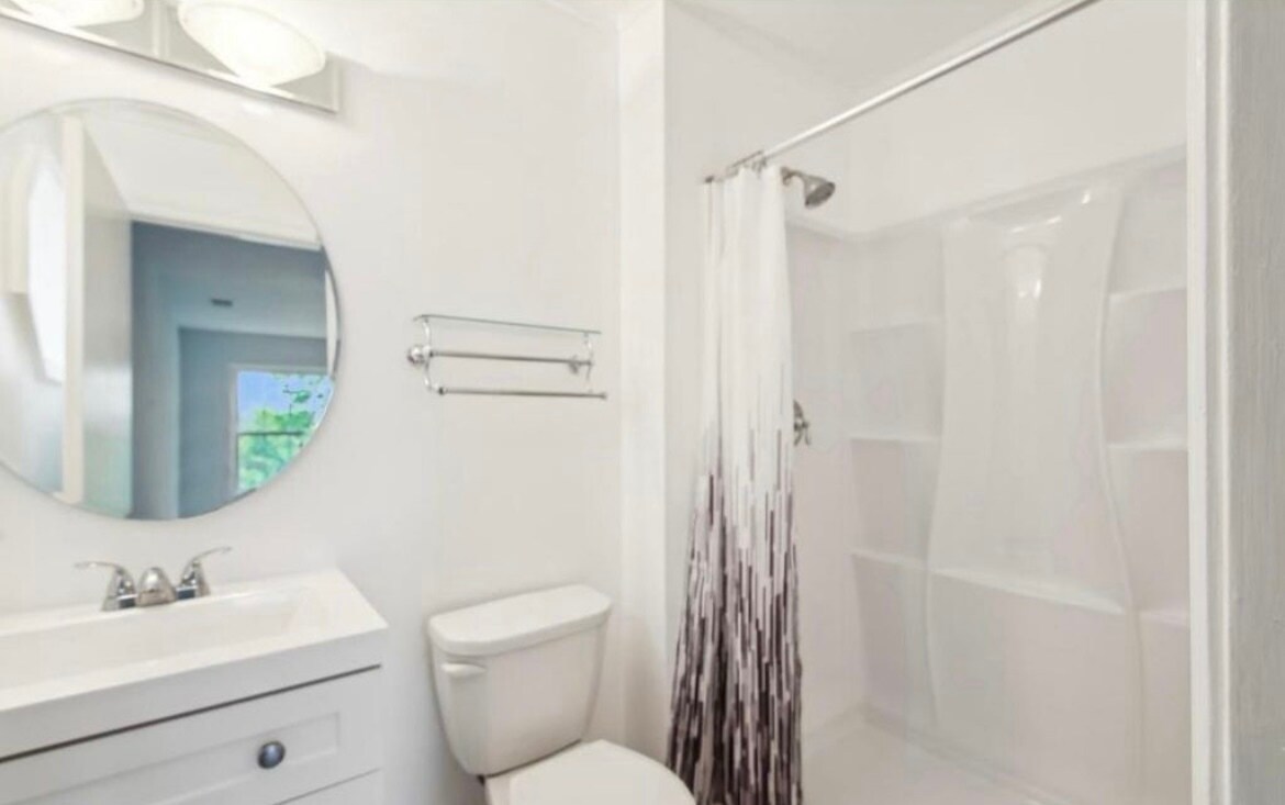 Building Photo - 116 Water Fountain Way