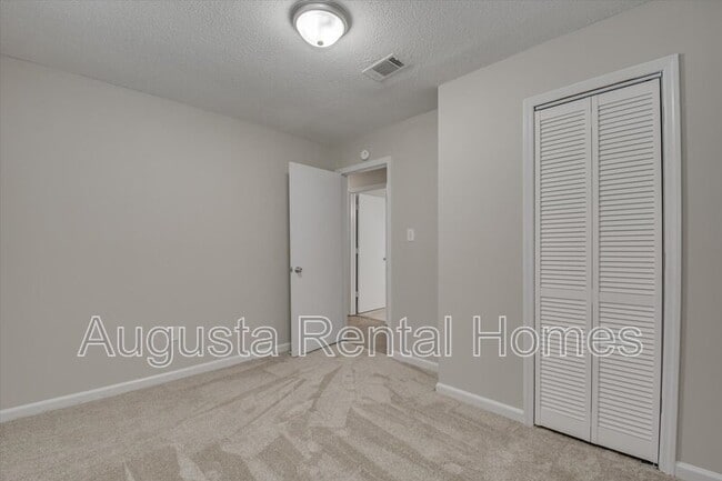 Building Photo - 2314 Rutherford Ave