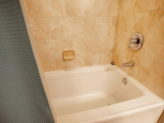 Building Photo - 185 Brightwater Dr