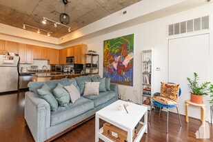 Building Photo - 1464 S Michigan Ave