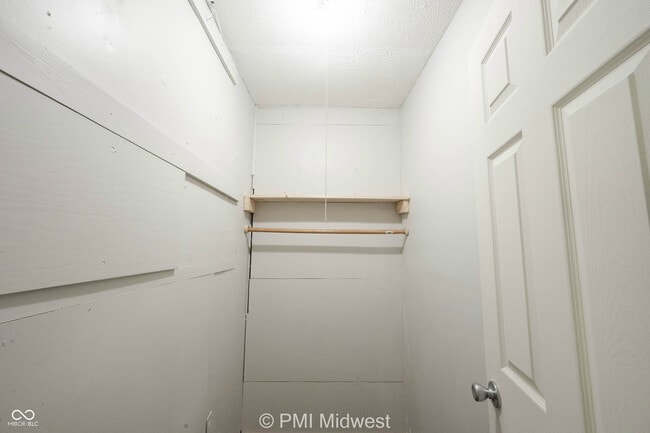 Building Photo - 3926 Malibu Dr