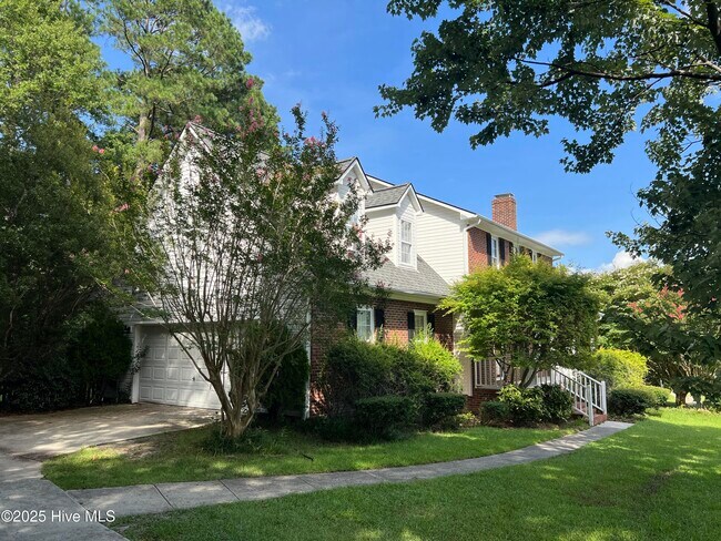 Building Photo - 820 Welton Cir