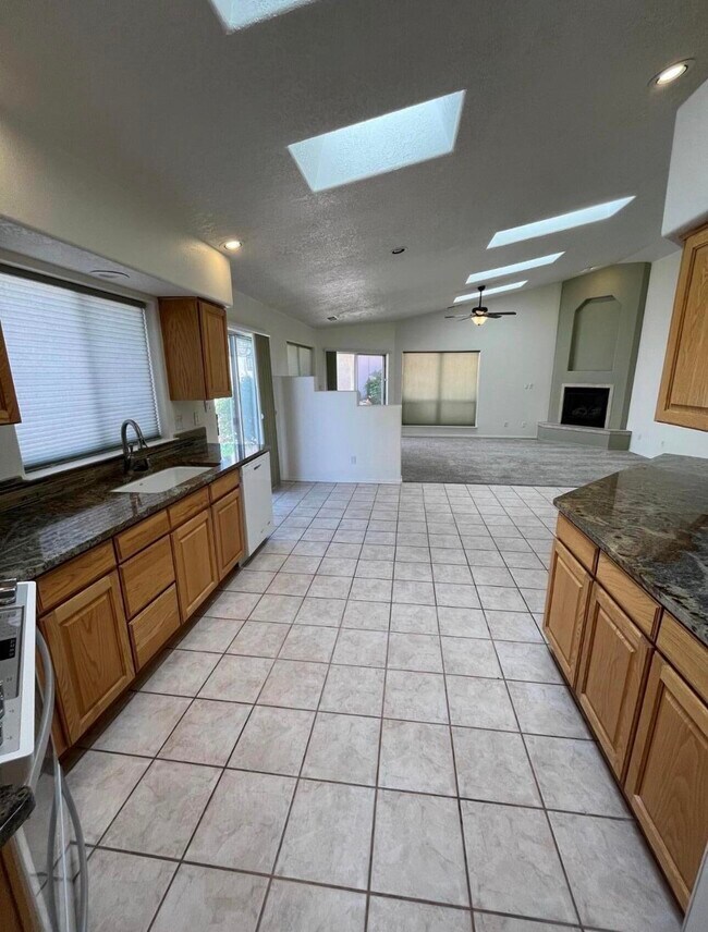 Building Photo - 13124 Calle Azul SE