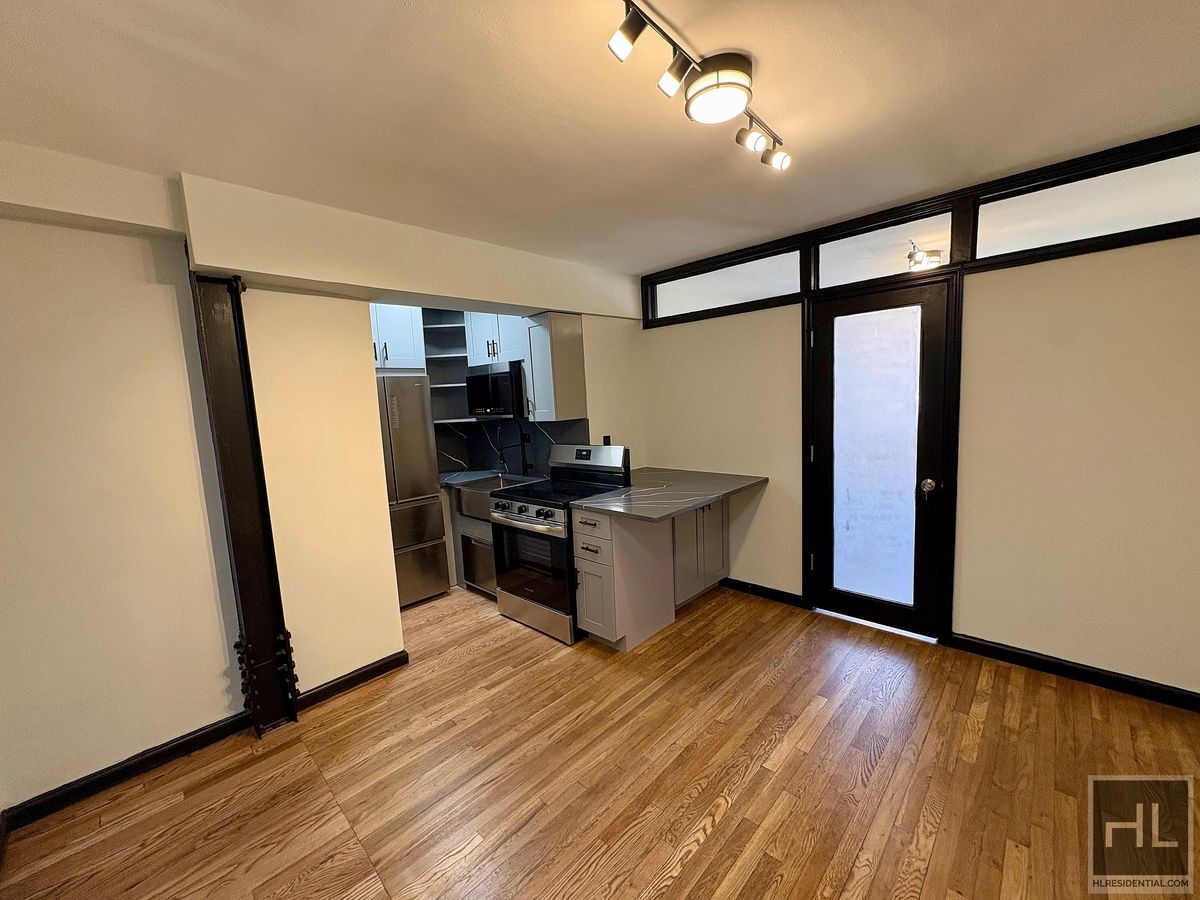 Building Photo - East 58th Street