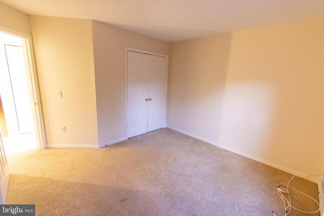 Building Photo - 11970 Thurloe Dr