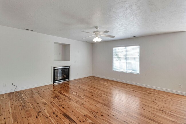 Building Photo - 503 N 850 W