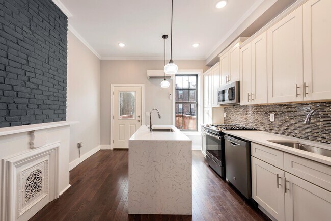 Building Photo - 23 Belmont Ave