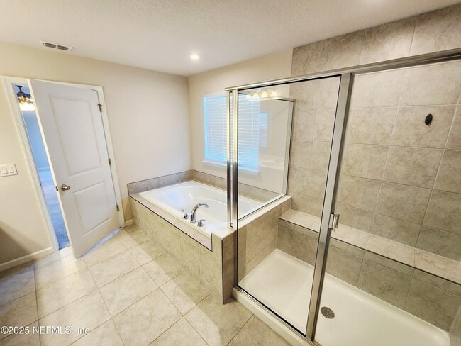Building Photo - 11303 Streamsong Dr