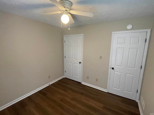 Building Photo - 1608 S Highland Ave