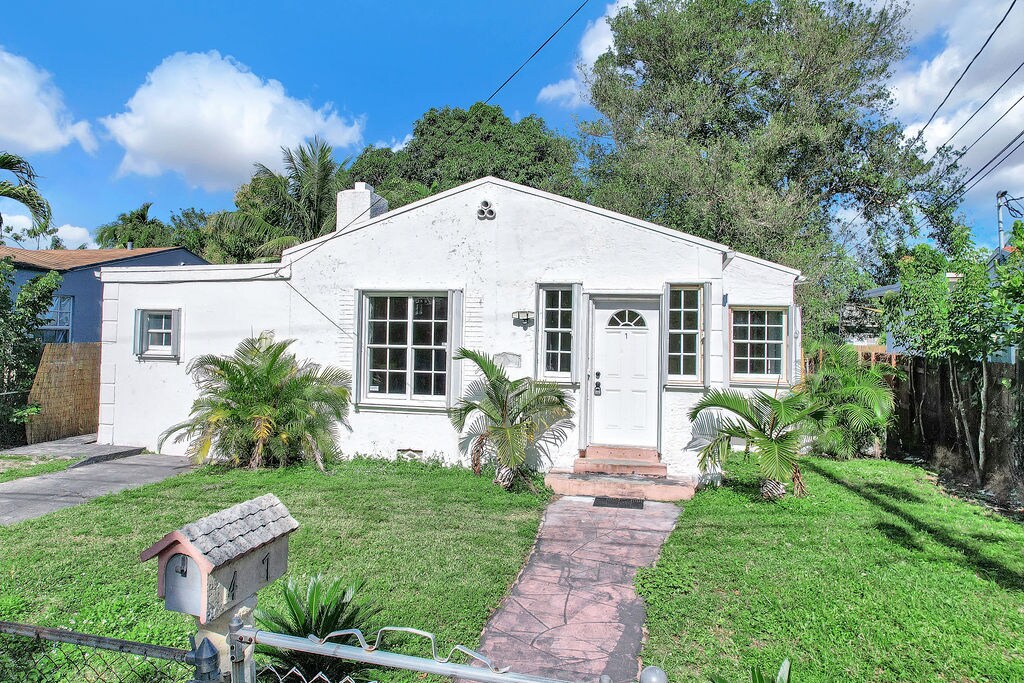 Building Photo - 47 NW 45th Ave