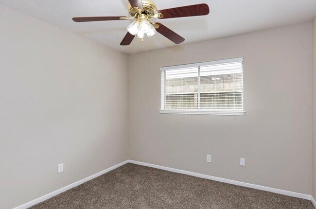 Building Photo - 1514 Park Meadow Dr