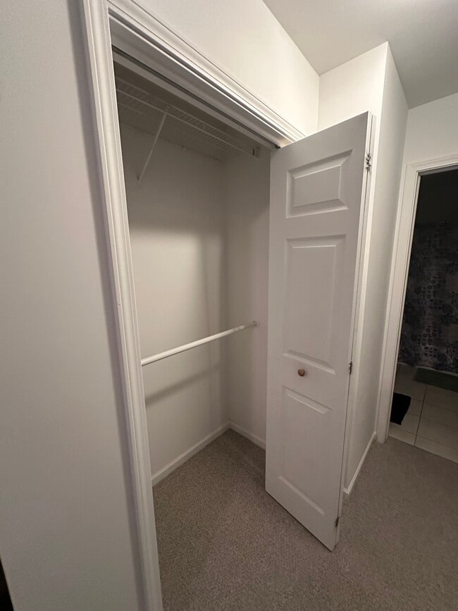 Building Photo - 408 N Madison St