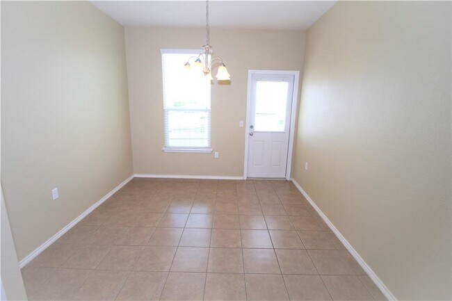 Building Photo - 5704 Knoll Pines Pass