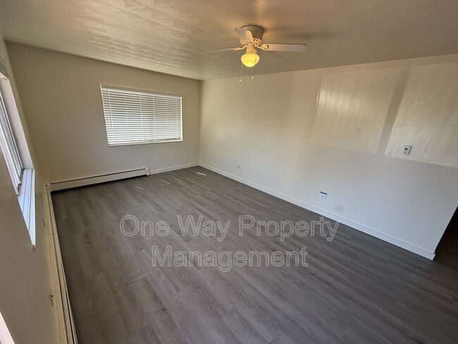 Building Photo - 1231 Pleasant Acres Dr
