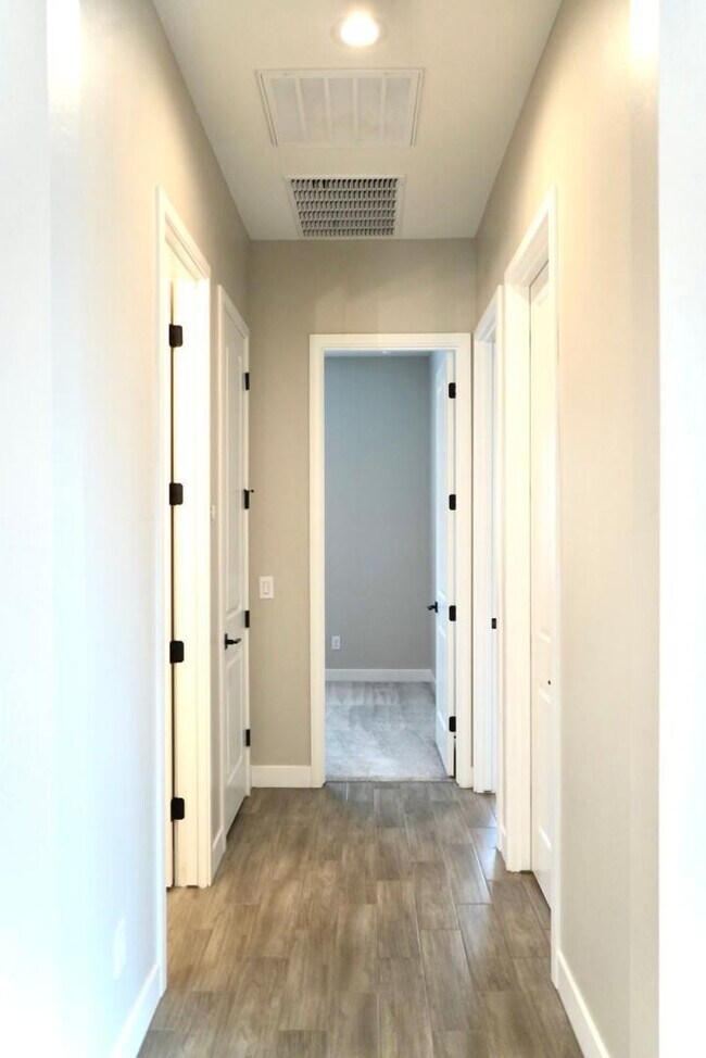 Building Photo - 20047 W Turney Ave