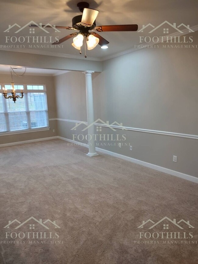 Building Photo - 901 Autumn Oaks