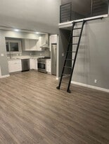 Building Photo - 6929 Ellis Ave S