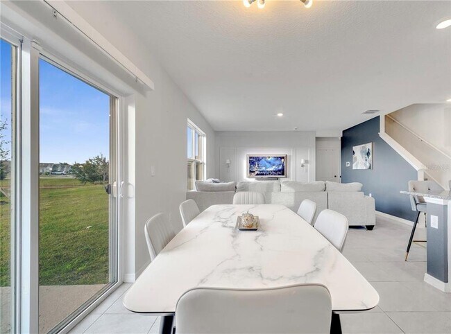 Building Photo - 417 Noble Ave