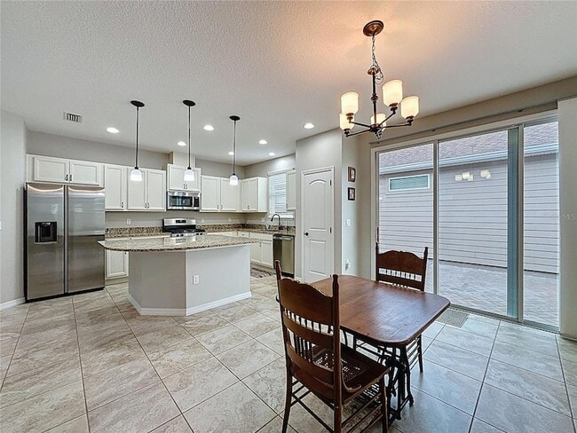 Building Photo - 345 Alcove Dr