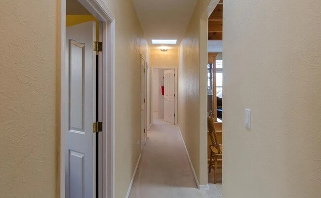 Building Photo - WONDERFUL HOUSE FOR RENT