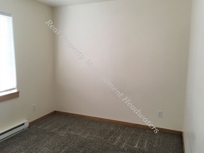 Building Photo - 2147 Gold Ave