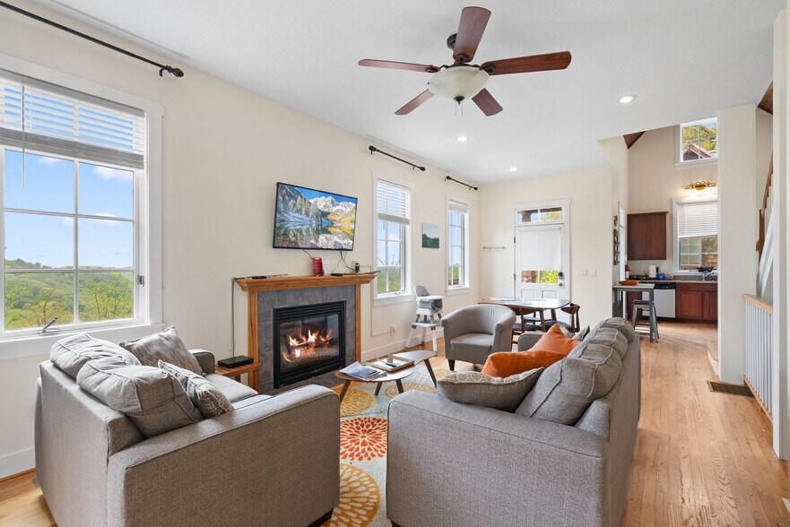 Building Photo - 95 Breakaway Trail S