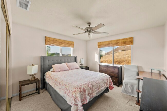 Building Photo - 29642 Vacation Dr