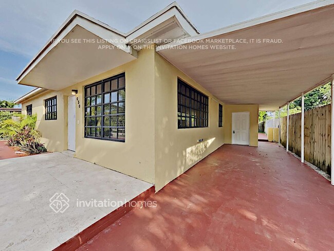 Building Photo - 630 E 65th St