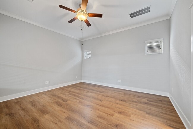 Building Photo - 18419 Blue Hollow Heights Dr