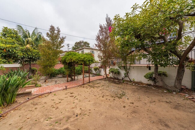 Building Photo - One-of-a-Kind Riviera Home Backing to El R...