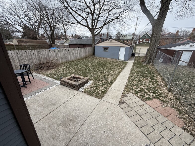 Building Photo - 675 Linwood Ave